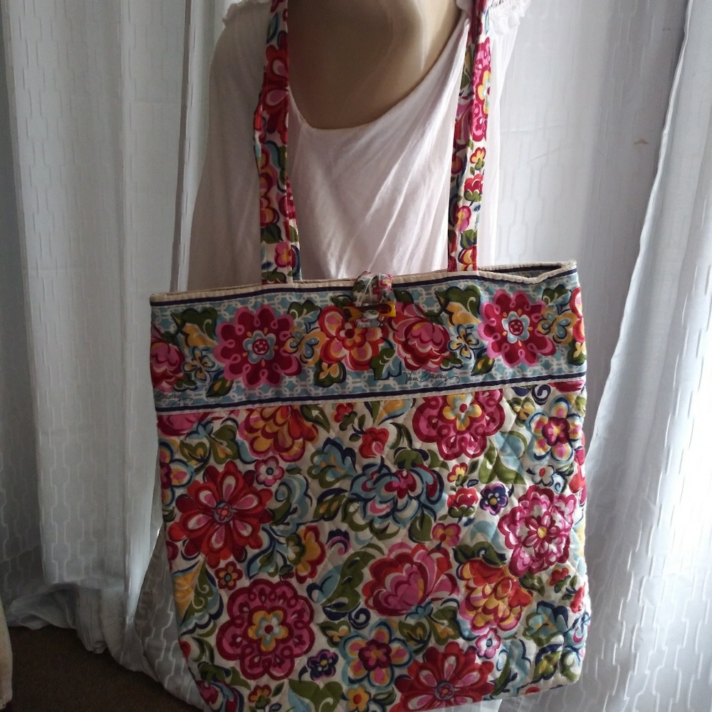 Vera Bradley flower print purse